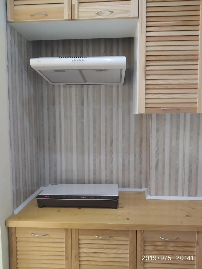 сучасна двокімнатна квартира-студія Apartment